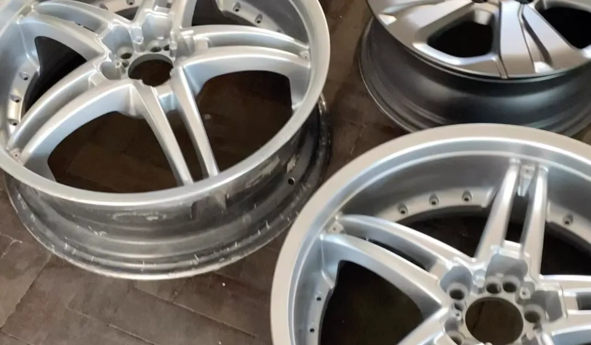 Rodas largas de duas peças recuperadas, prontas para entrega